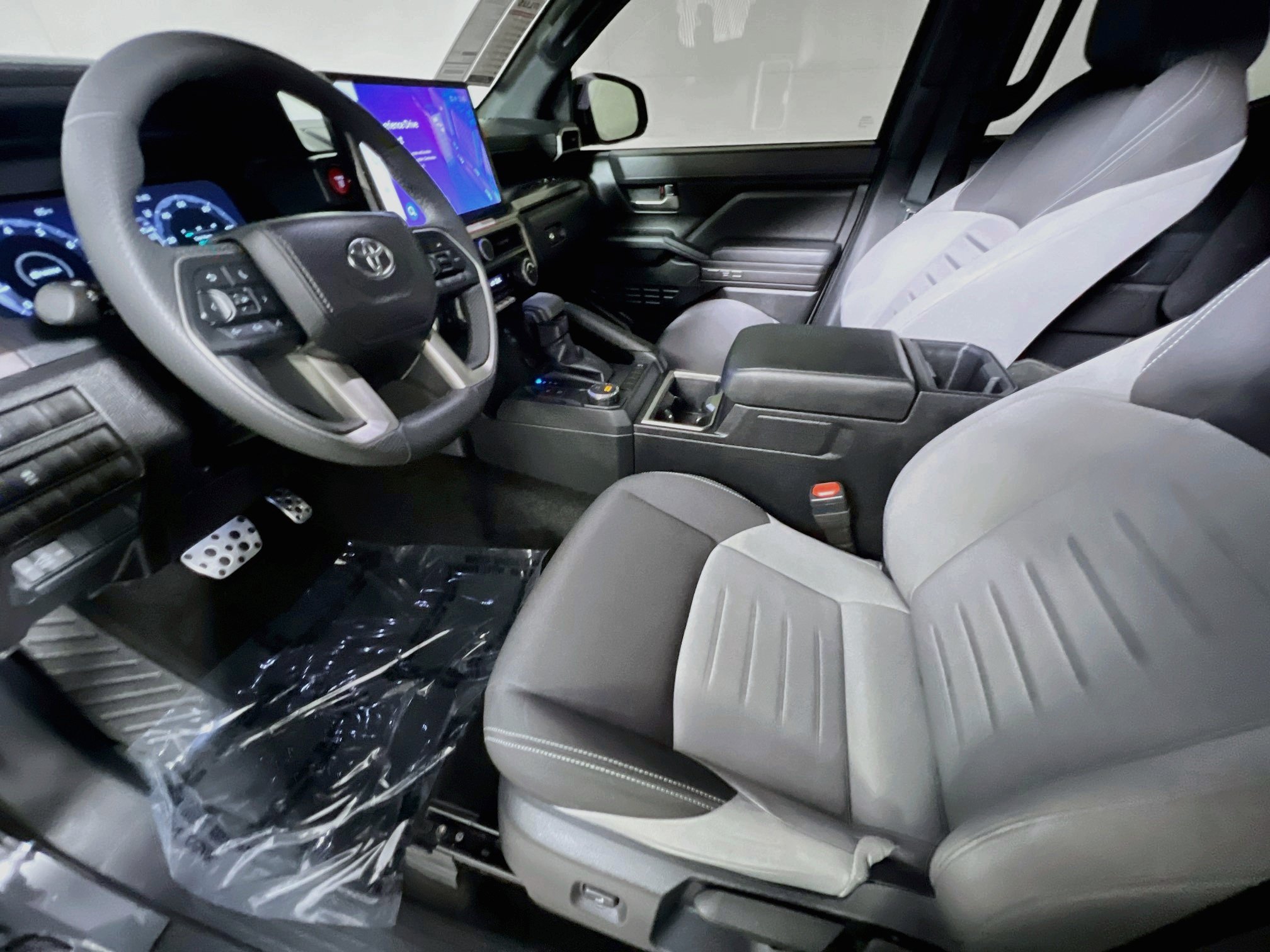 Used 2025 Toyota Tacoma TRD Sport RWD image 14