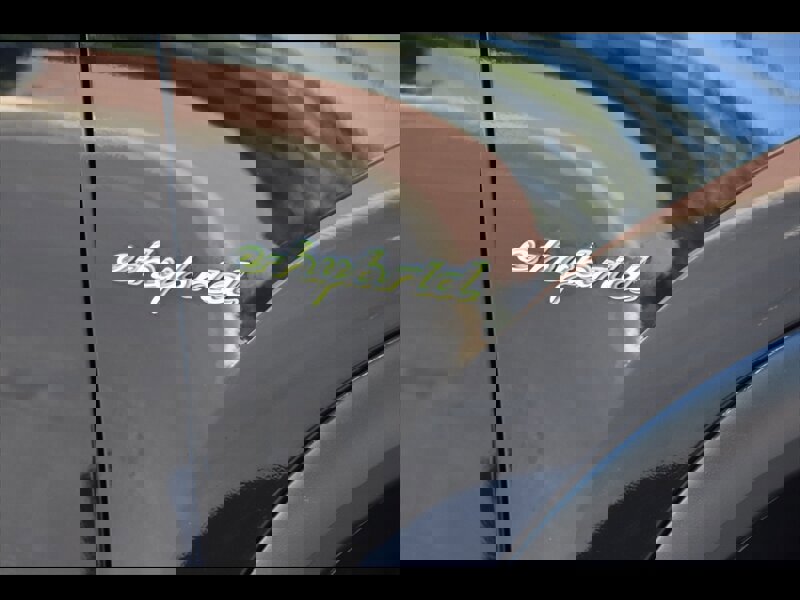 Used 2017 Porsche Cayenne S w/ Premium Package image 54