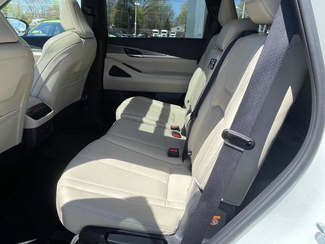 Certified 2023 INFINITI QX60 Luxe w/ Cargo Package AWD/4WD image 11