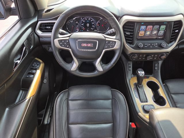 Used 2017 GMC Acadia Denali w/ Technology Package FWD image 27