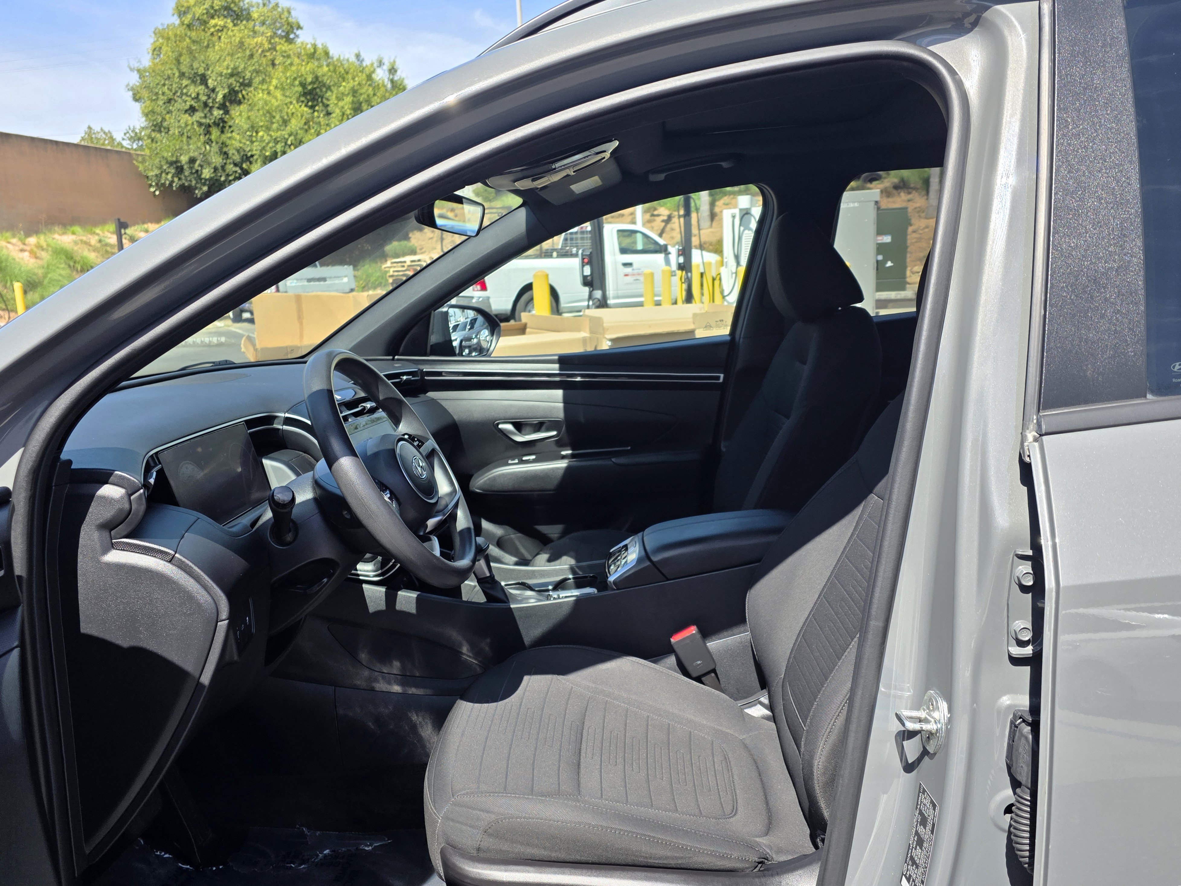 Used 2022 Hyundai Santa Cruz SEL w/ Activity Package FWD image 11