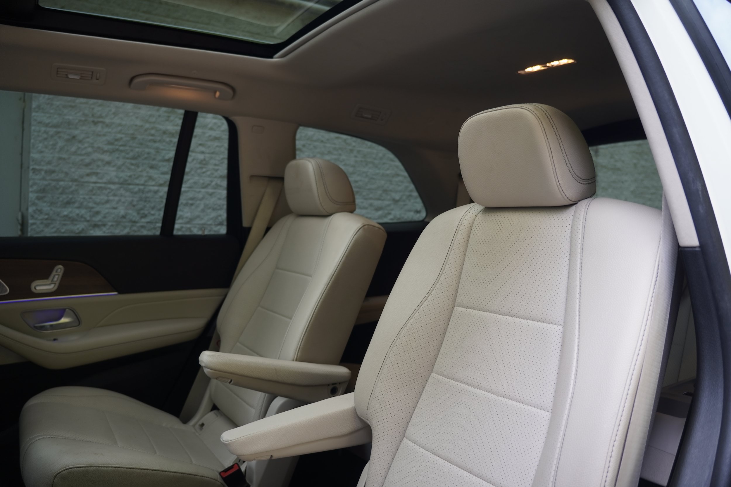Used 2021 Mercedes-Benz GLS 450 4MATIC image 30