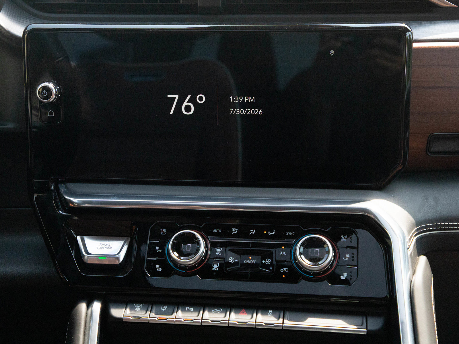 Used 2024 GMC Sierra 3500 Denali Ultimate AWD/4WD image 16