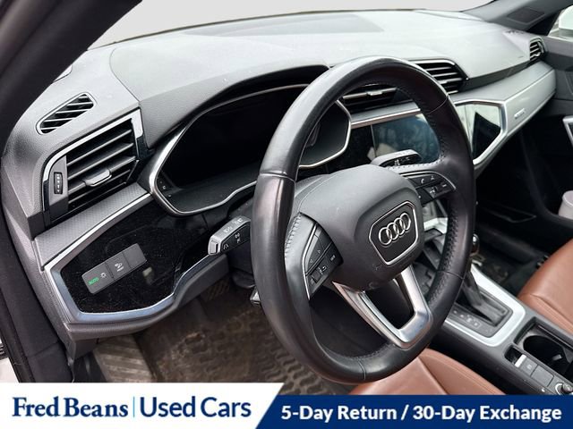 Used 2020 Audi Q3 2.0T Premium Plus w/ Premium Plus Package image 11