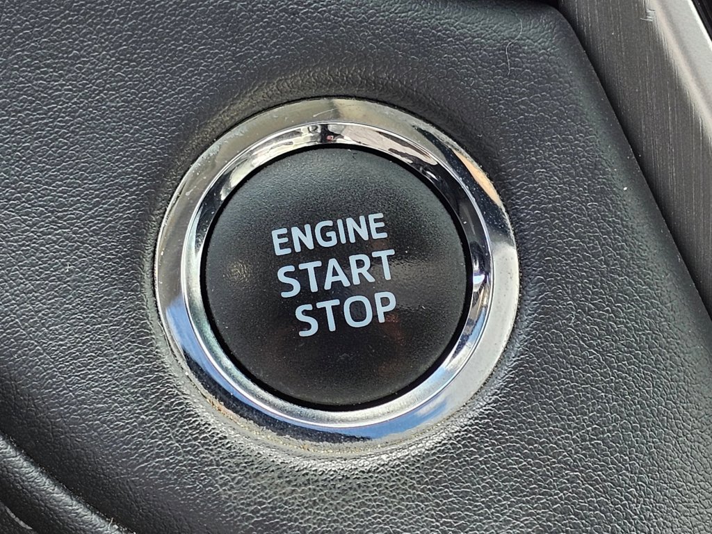 Used 2017 Toyota Land Cruiser Carfax 1 Owner! image 8