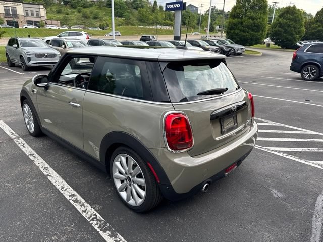 Used 2019 MINI Cooper 2-Door Hardtop w/ Storage Package FWD image 3