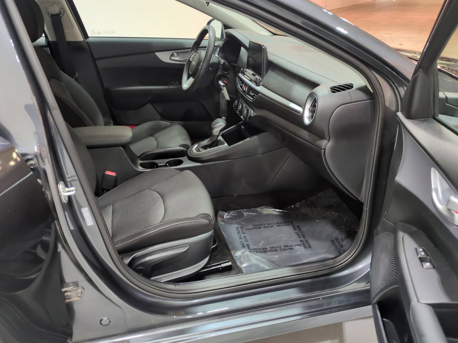 Certified 2024 Kia Forte LXS w/ LXS Technology Package FWD image 9