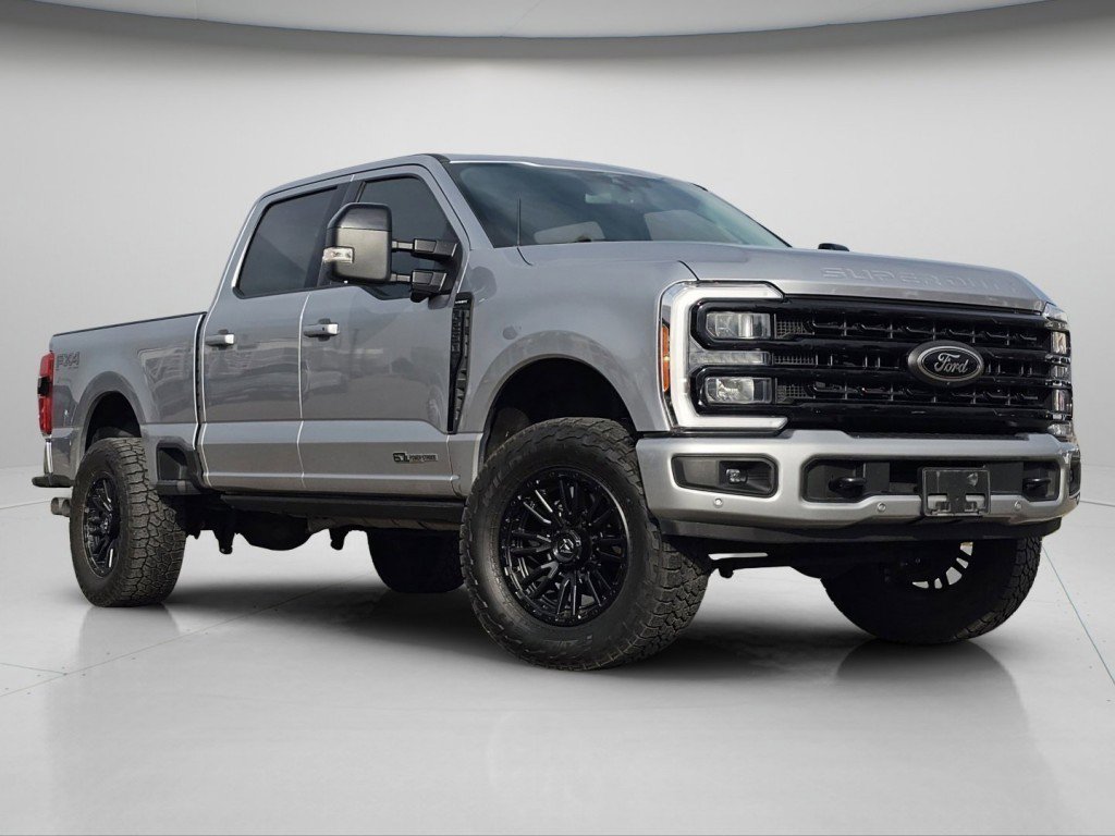 Used 2023 Ford F250 Lariat w/ Lariat Ultimate Package image 2