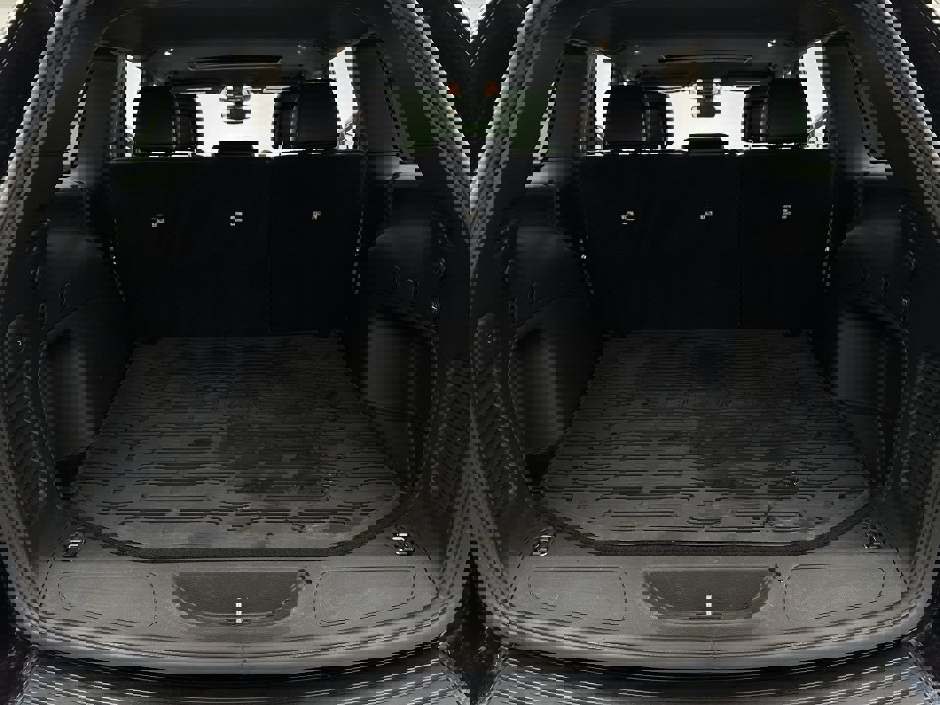 Used 2021 Jeep Grand Cherokee Limited w/ Trailer Tow Group IV image 21