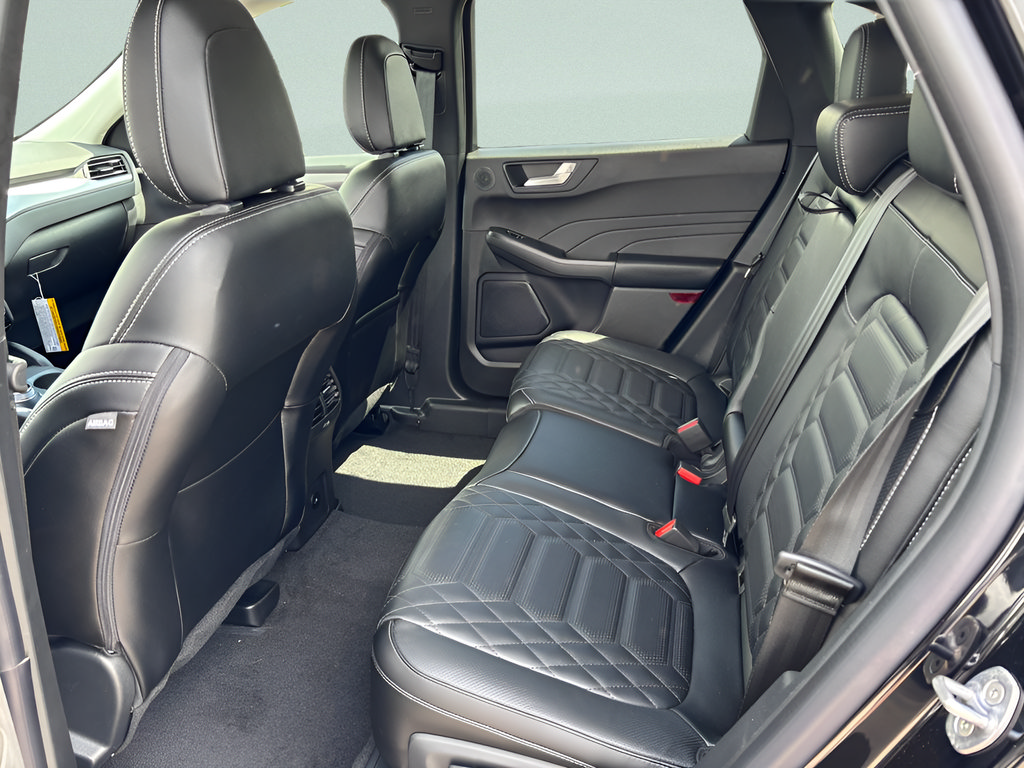 New 2024 Ford Escape SE w/ PHEV Premium Package FWD image 5