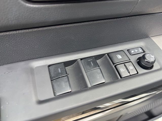 Used 2023 Toyota Tundra Limited image 12