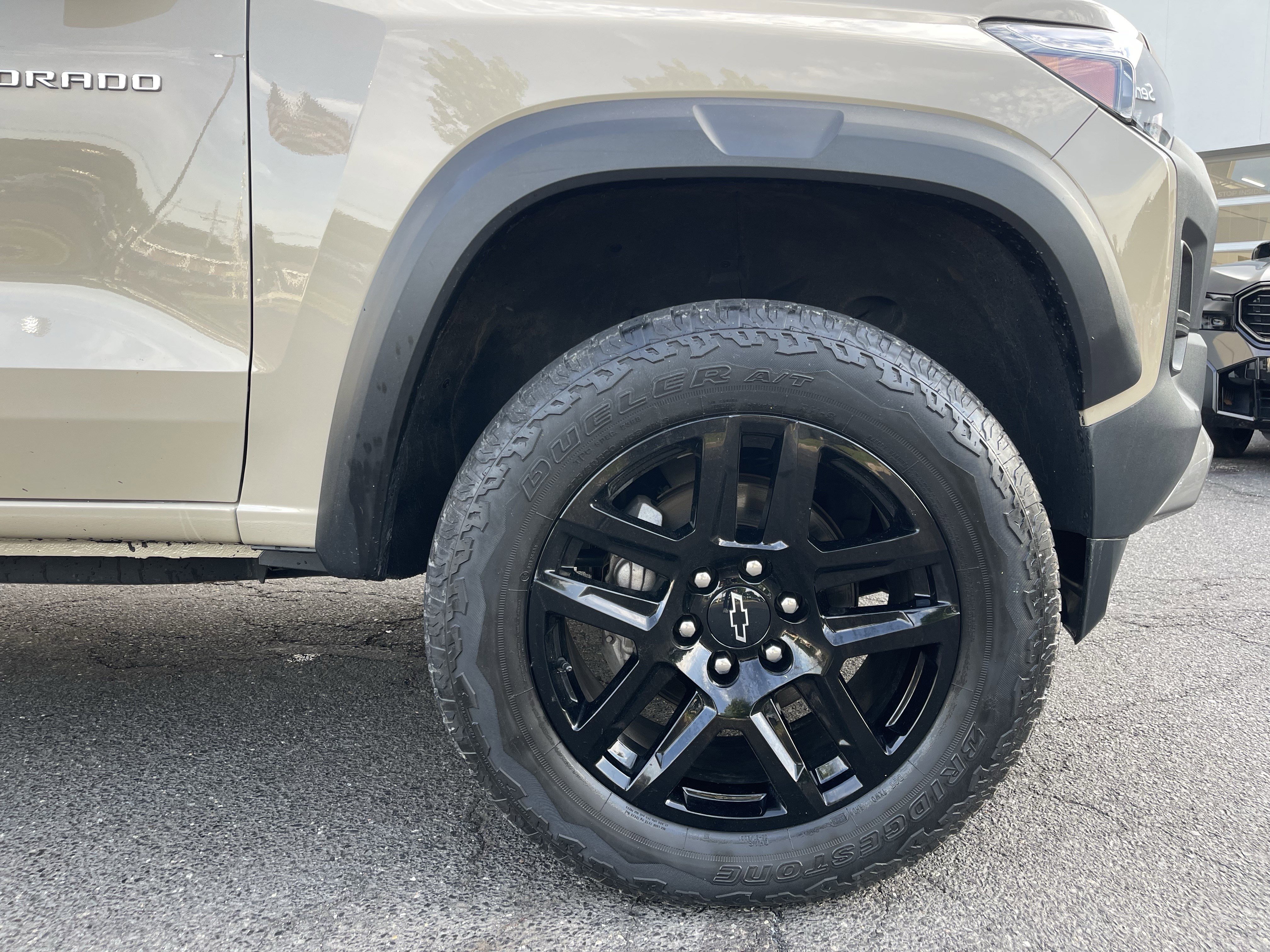 Used 2023 Chevrolet Colorado Trail Boss w/ Advanced Trailering Package AWD/4WD image 10