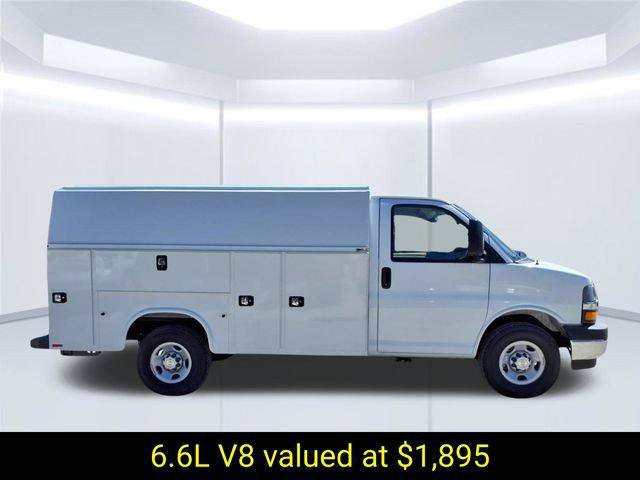 New 2026 Chevrolet Express 3500 w/ Power Convenience Package RWD image 2