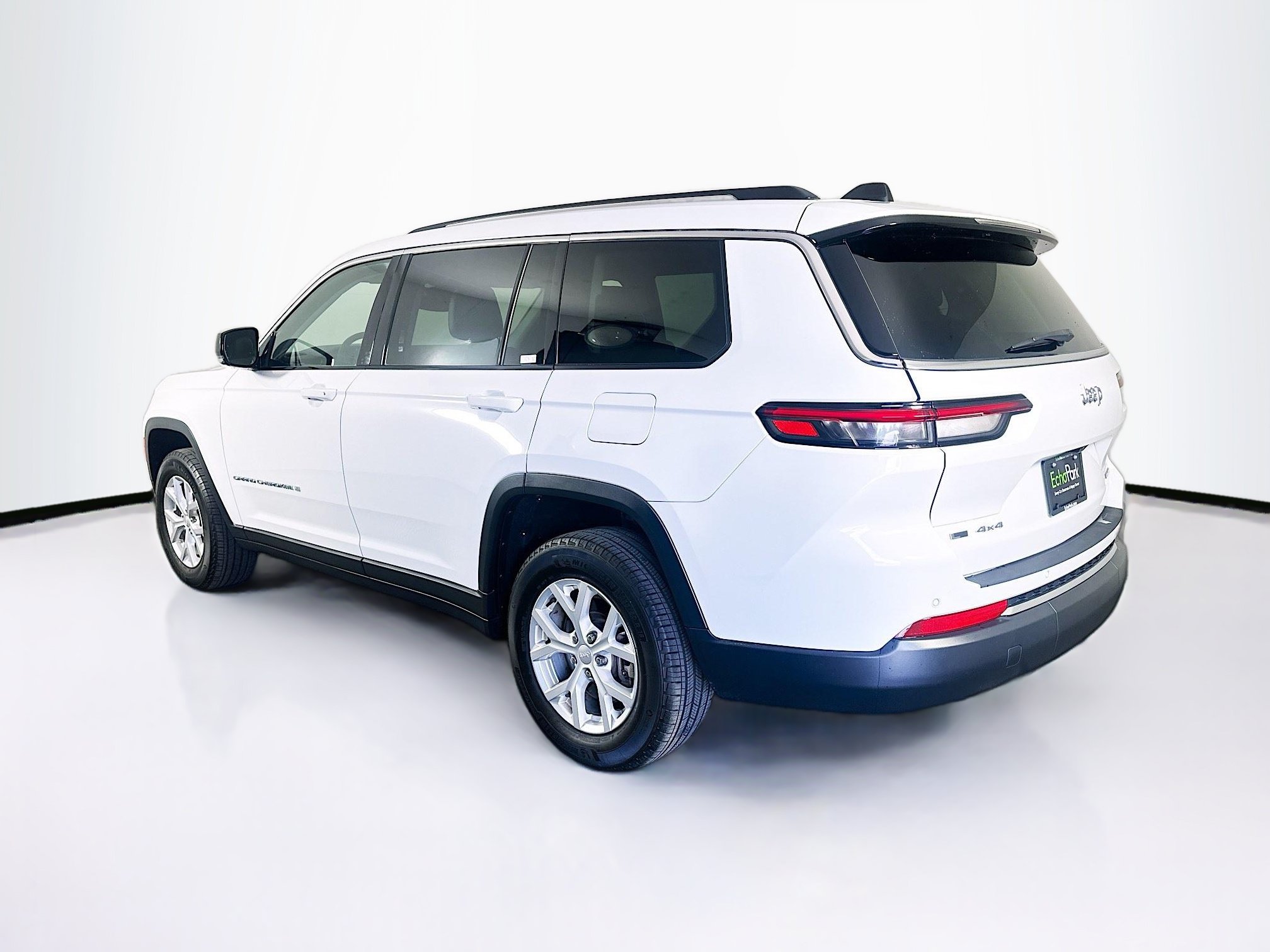 Used 2023 Jeep Grand Cherokee L Limited AWD/4WD image 5