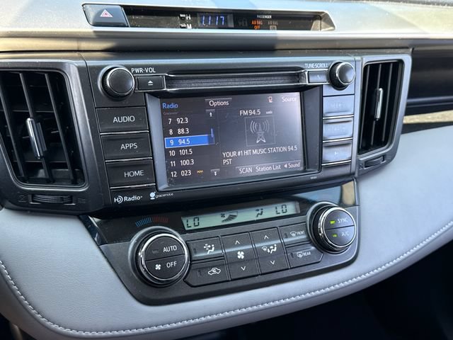 Used 2014 Toyota RAV4 XLE AWD/4WD image 27