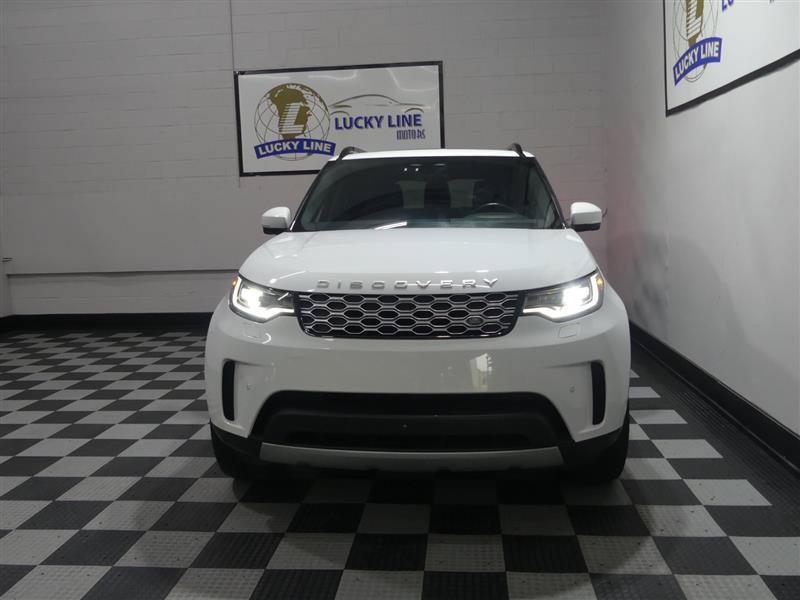 Used 2023 Land Rover Discovery S AWD/4WD image 2