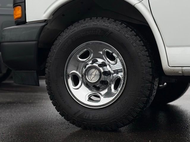 Used 2019 Chevrolet Express 3500 LS image 43