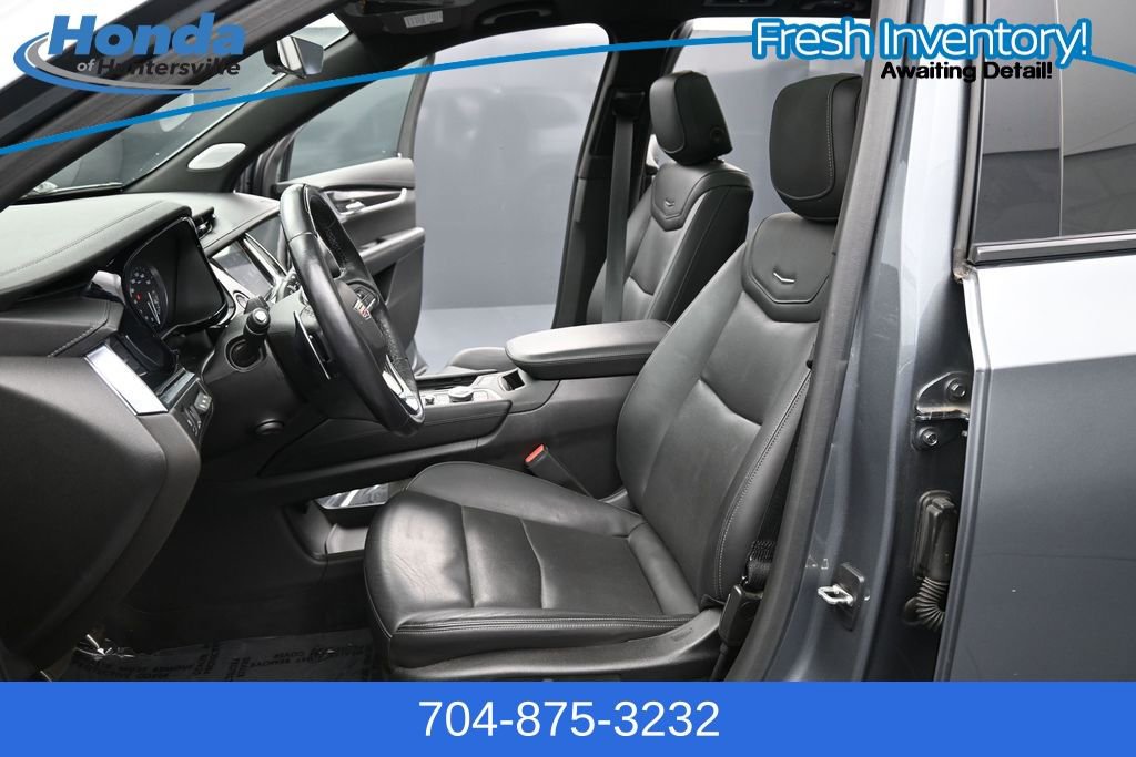 Used 2022 Cadillac XT6 Sport w/ Technology Package AWD/4WD image 19