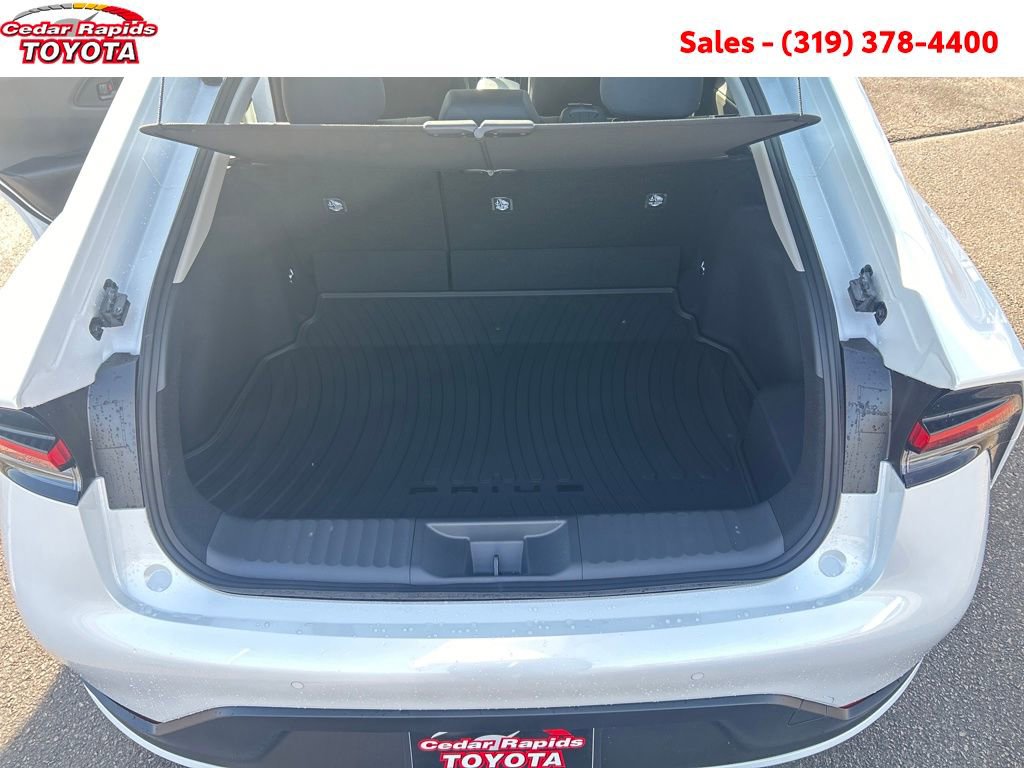 New 2026 Toyota Prius LE image 21