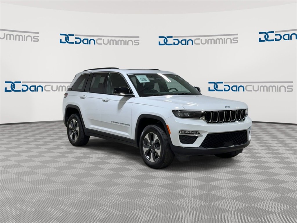 Used 2025 Jeep Grand Cherokee Limited 4xe image 2