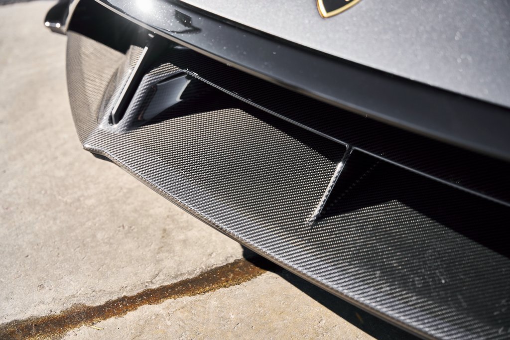 Used 2023 Lamborghini Huracan STO image 9