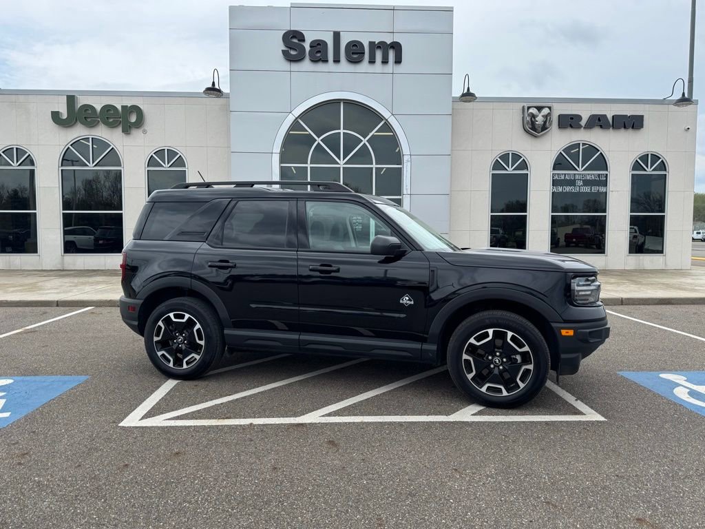 Used 2024 Ford Bronco Sport Outer Banks w/ Tech Package AWD/4WD image 1