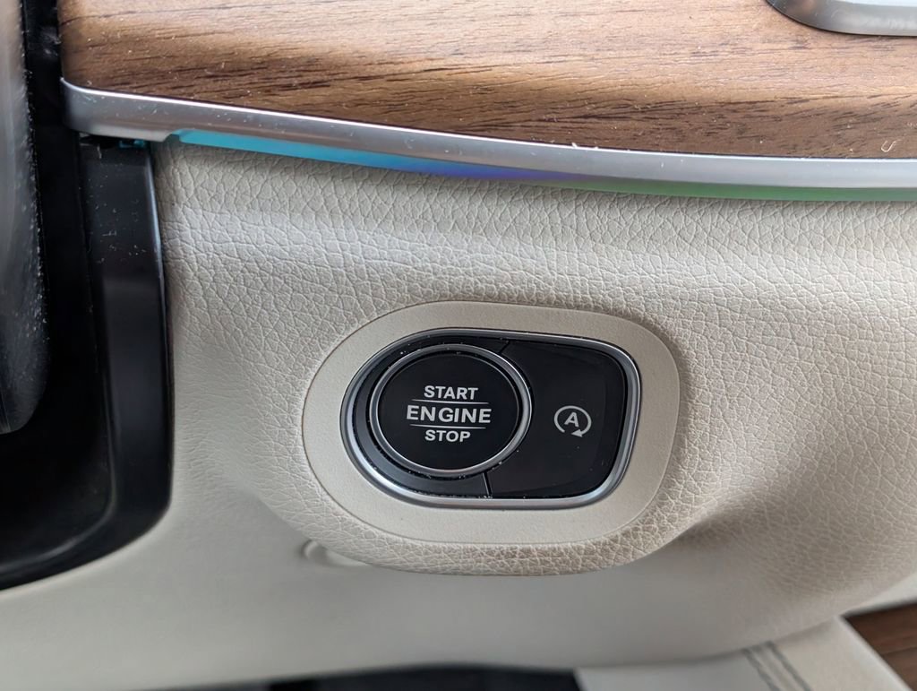 Used 2022 Mercedes-Benz GLE 350 4MATIC image 17