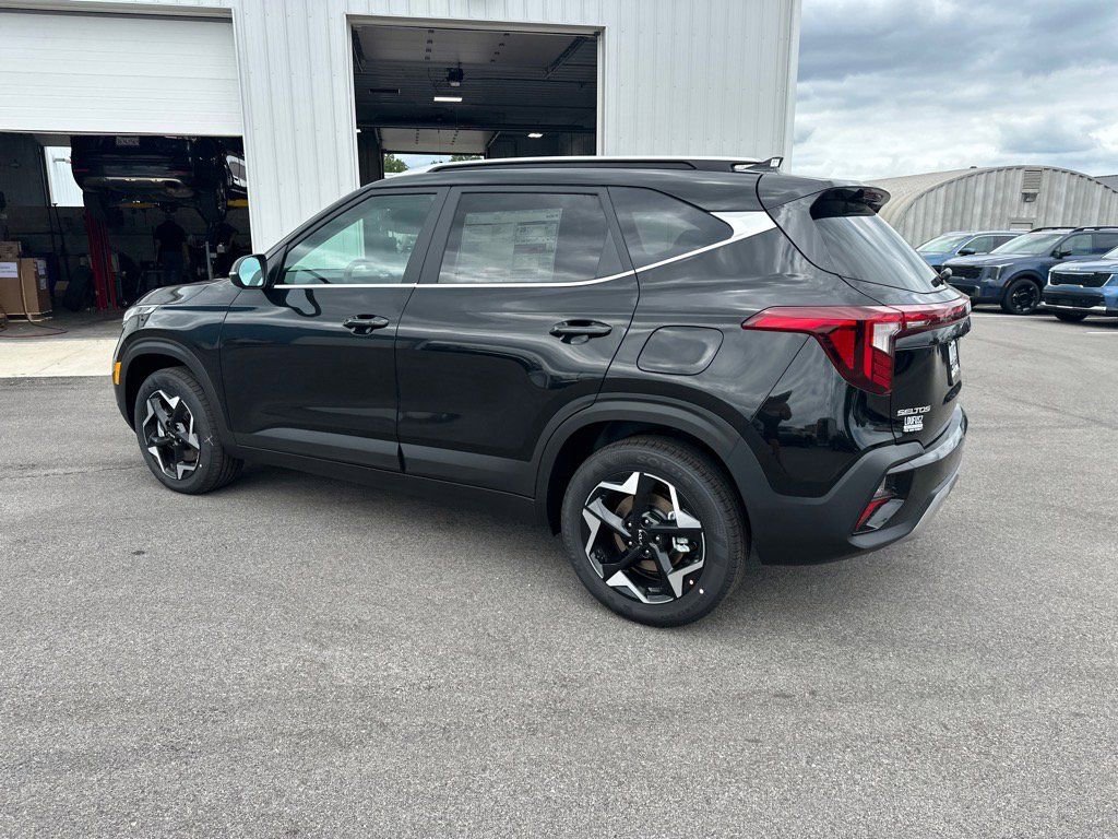 New 2026 Kia Seltos EX image 5