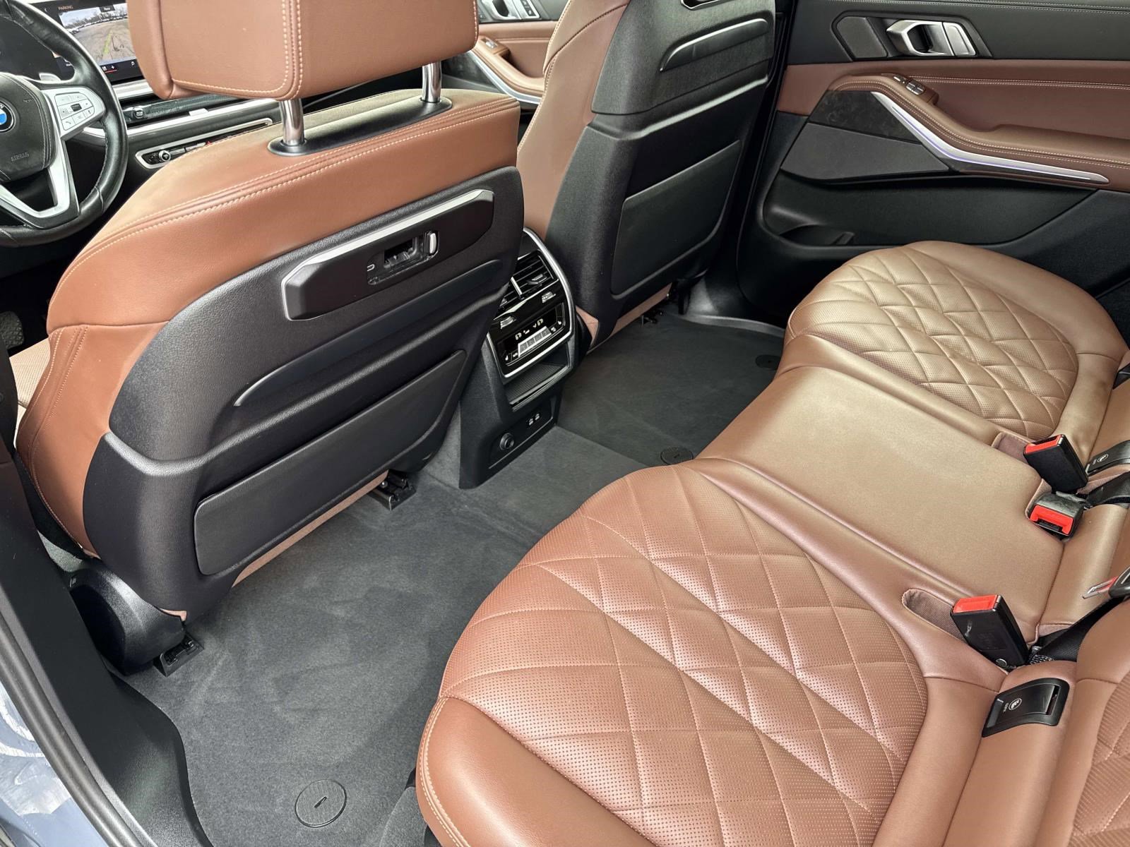 Certified 2024 BMW X7 xDrive40i w/ Executive Package image 15