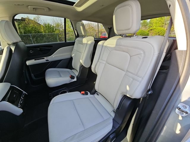 Used 2025 Lincoln Aviator Reserve w/ Illumination Package AWD/4WD image 27