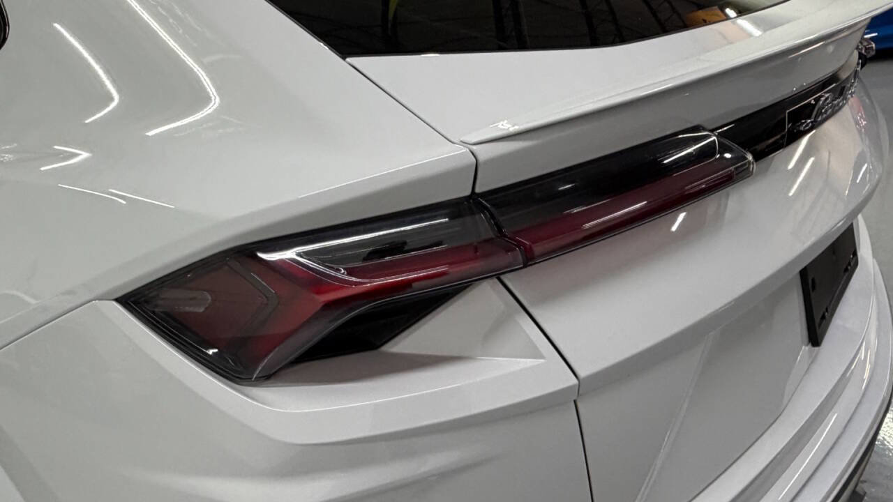 Used 2020 Lamborghini Urus AWD/4WD image 21