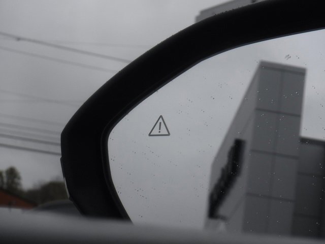 Used 2024 Hyundai Tucson Limited image 35