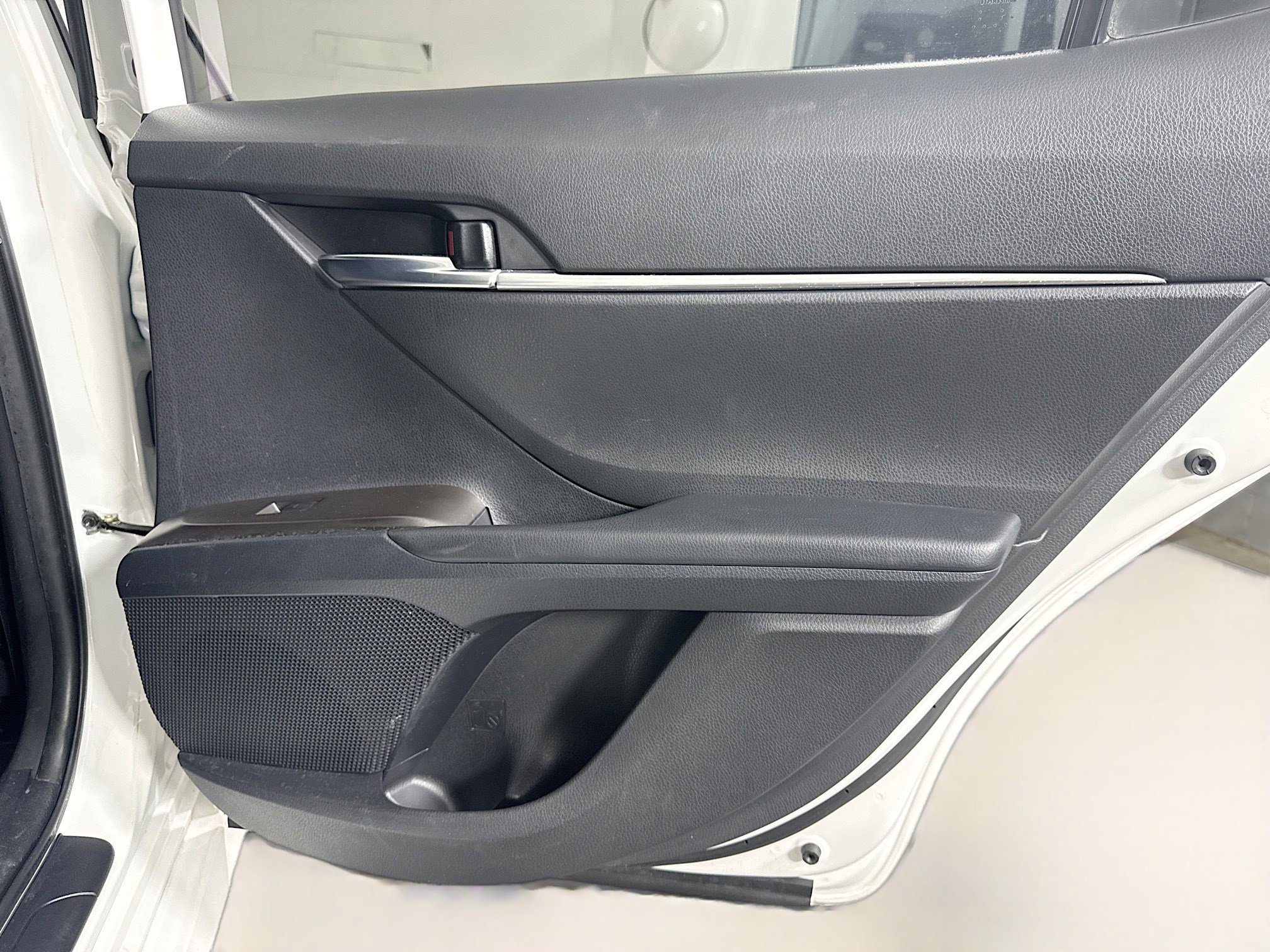 Used 2021 Toyota Camry LE FWD image 27