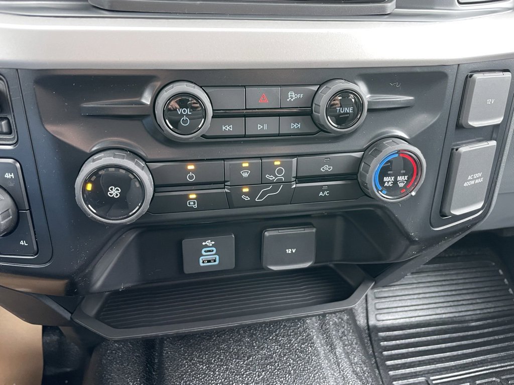 New 2026 Ford F250 XL w/ XL Chrome Package image 12