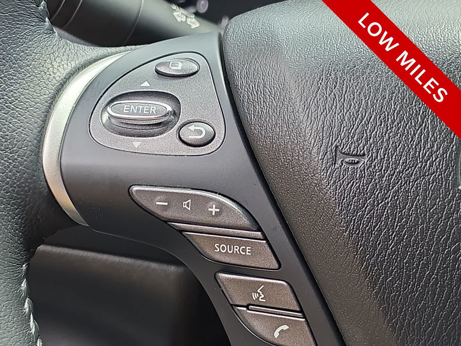 Used 2020 Nissan Pathfinder SV FWD image 27