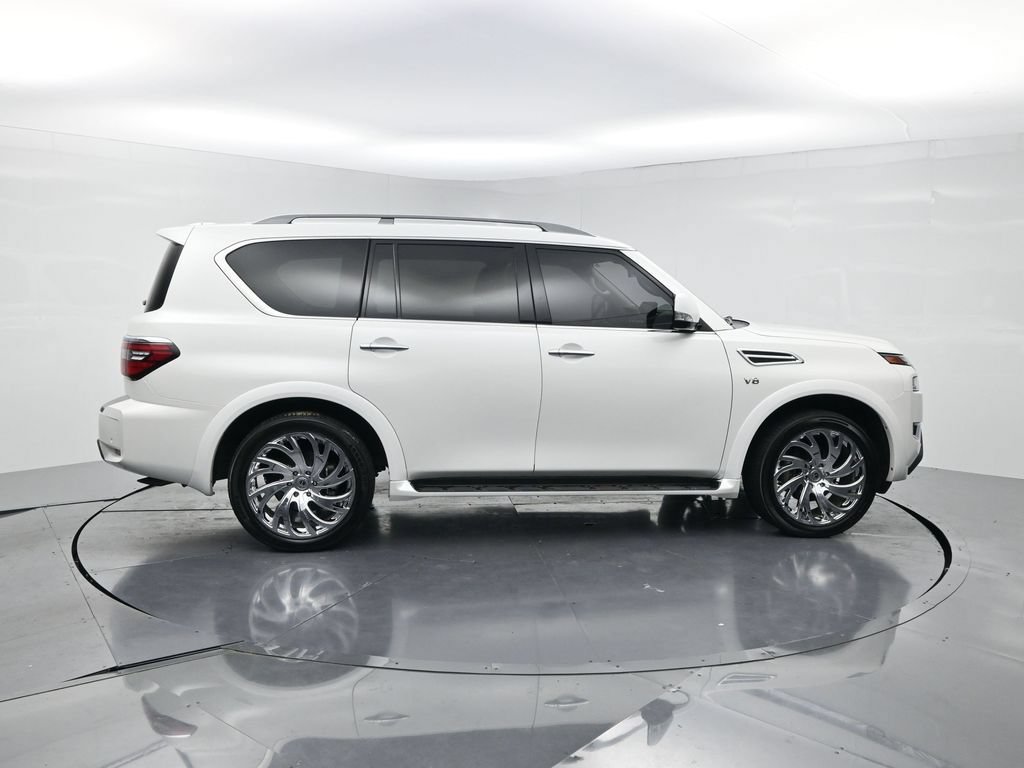 Used 2022 Nissan Armada SV w/ Cargo Package AWD/4WD image 4