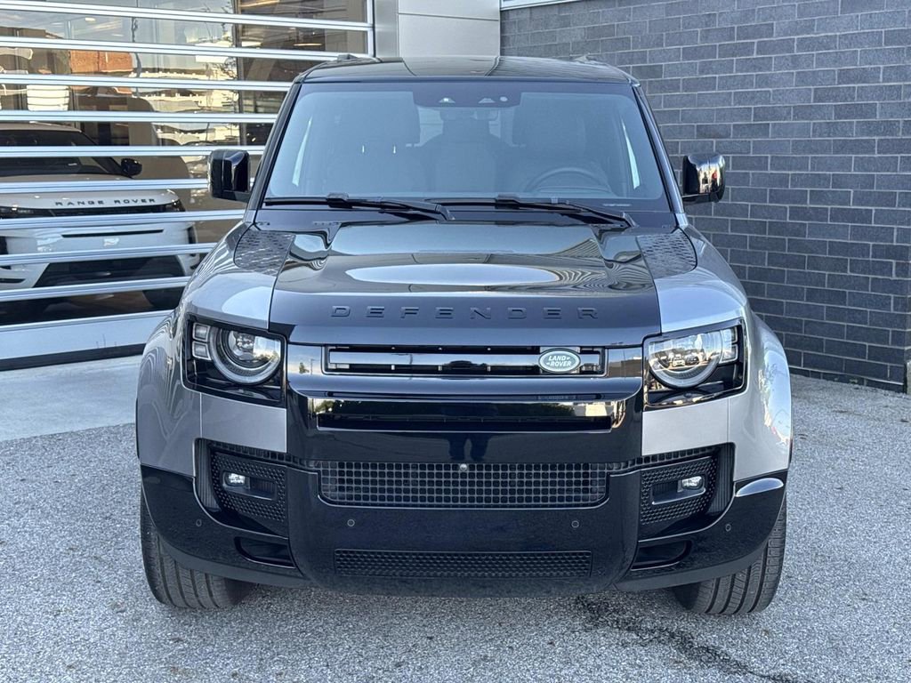 Certified 2023 Land Rover Defender 90 X AWD/4WD image 2