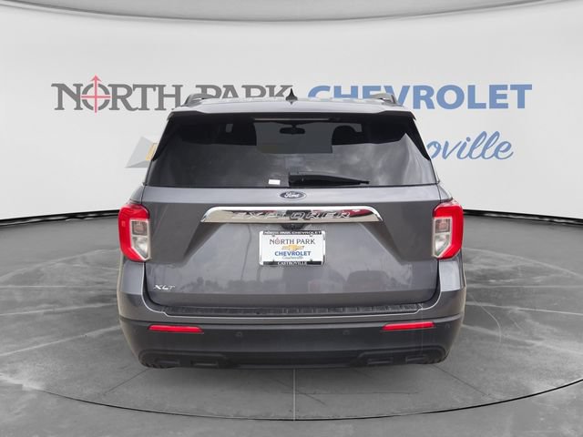 Used 2022 Ford Explorer XLT RWD image 4