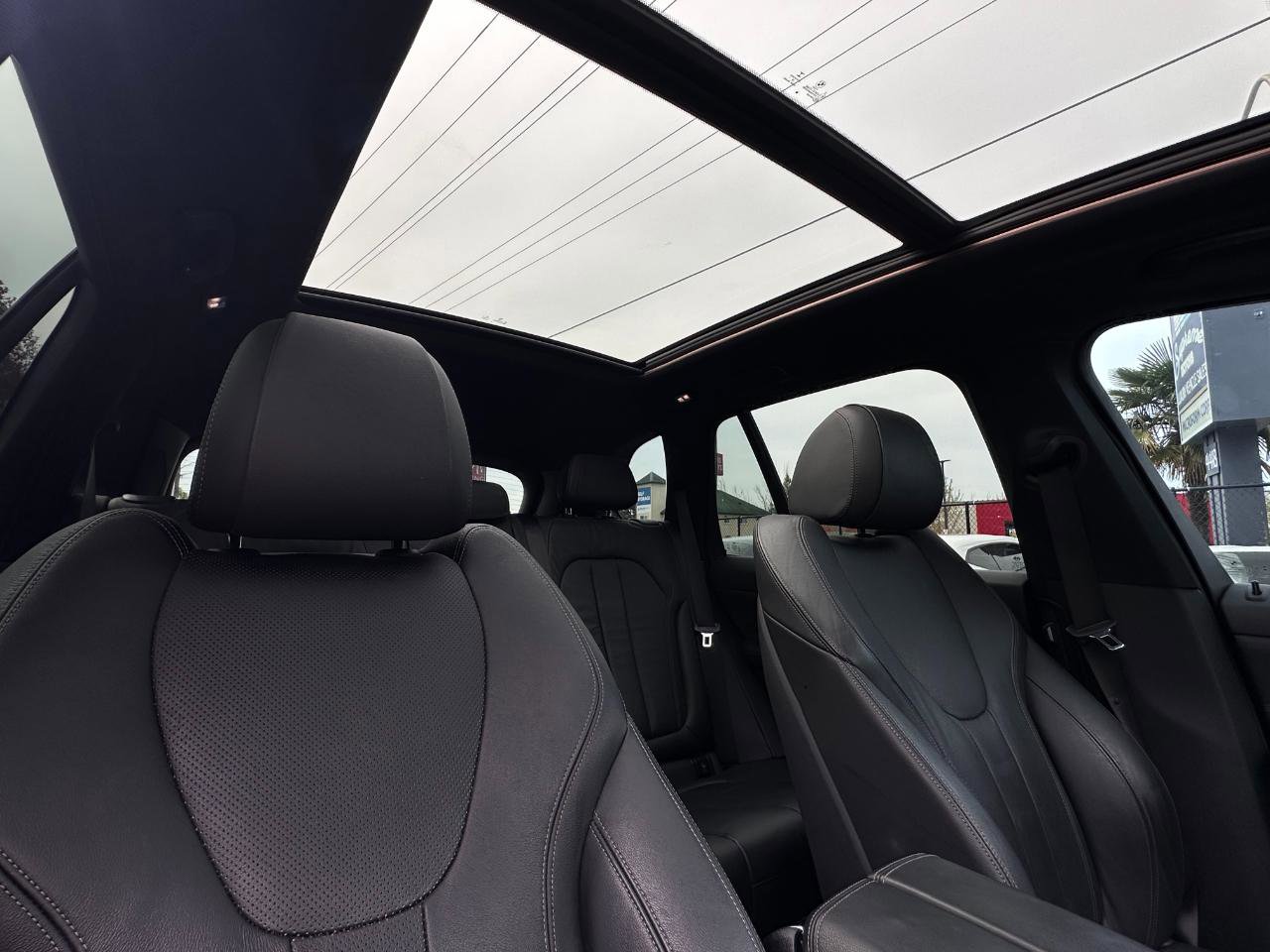 Used 2019 BMW X5 xDrive40i w/ M Sport Package AWD/4WD image 41