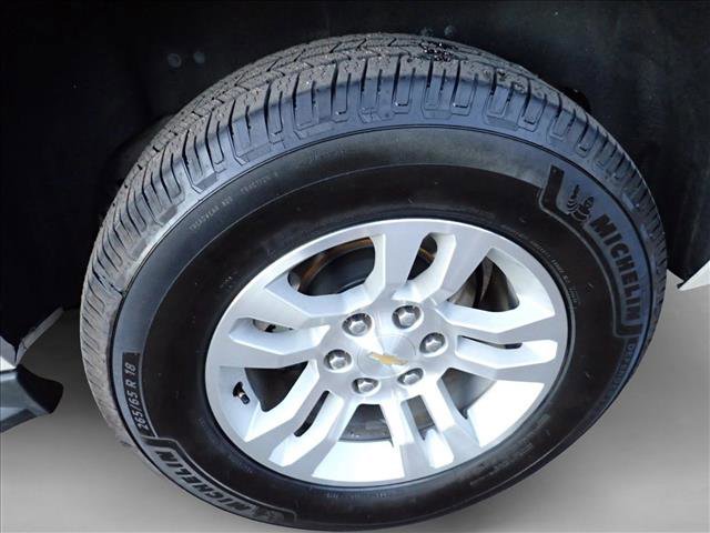 Used 2015 Chevrolet Suburban LT w/ Luxury Package image 7