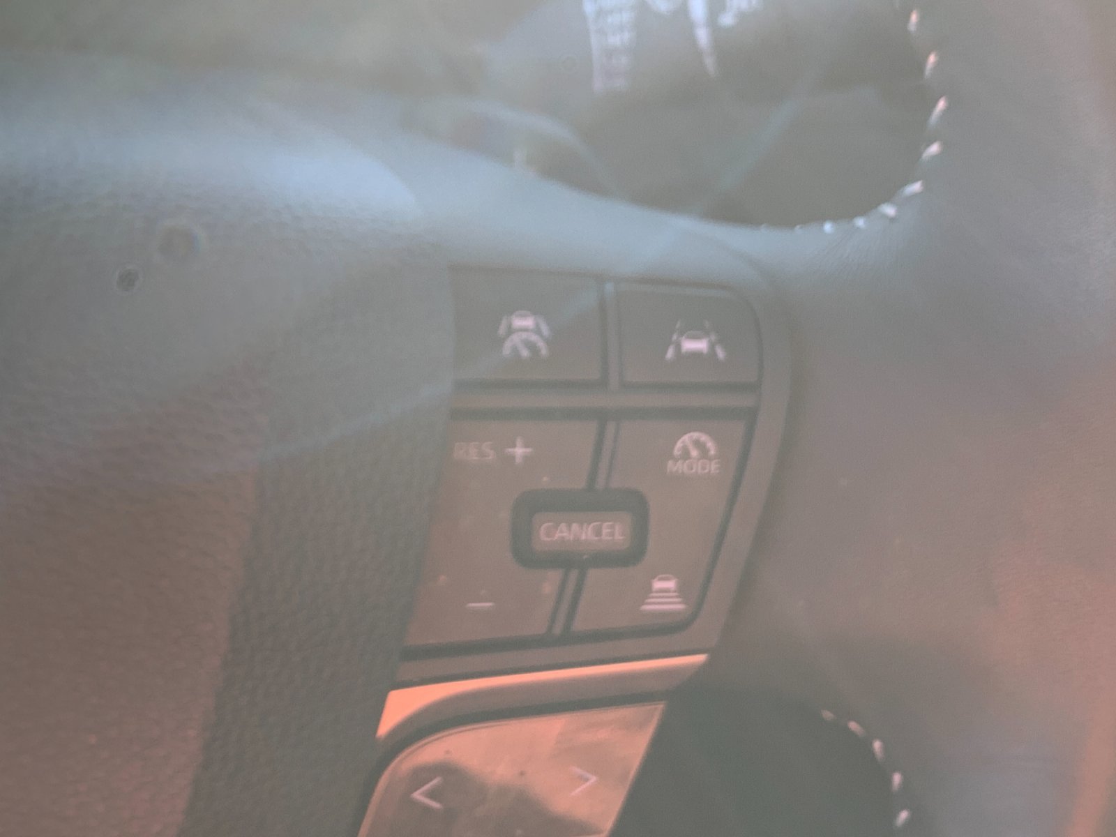 Used 2025 Toyota Camry SE w/ Convenience Package FWD image 29