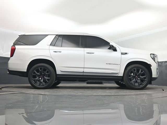 Used 2021 GMC Yukon Denali w/ Denali Premium Package RWD image 16