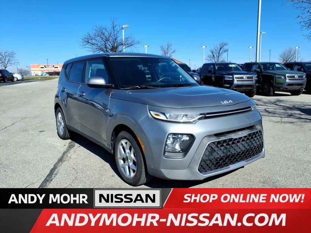 Used 2022 Kia Soul LX w/ Technology Package image 2