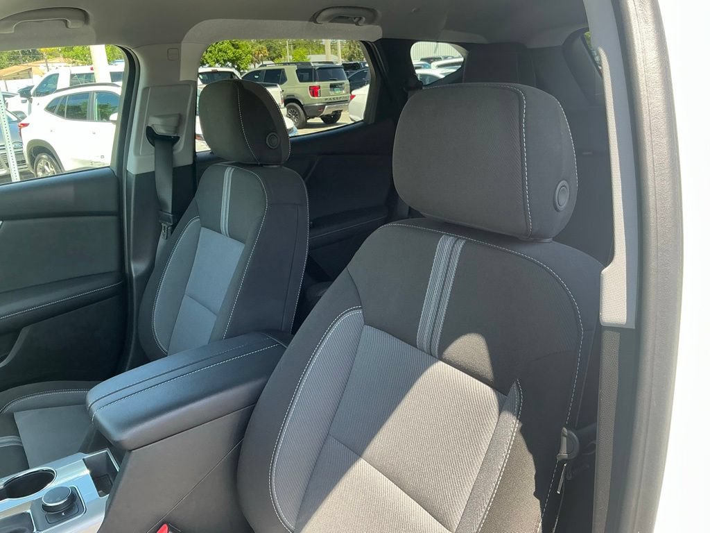 Used 2025 Chevrolet Blazer LT FWD image 20