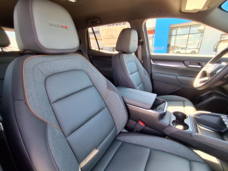 New 2026 GMC Terrain AT4 w/ Convenience Package III AWD/4WD image 15