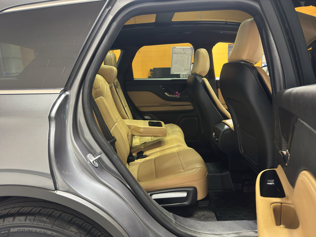 Used 2022 Lincoln Corsair Reserve w/ Equipment Group 201A image 19