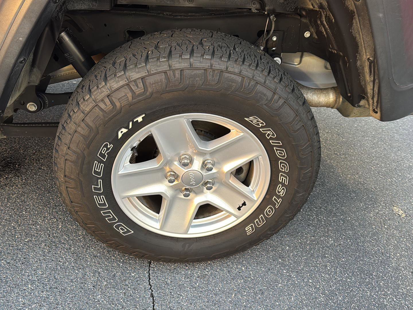 Used 2020 Jeep Gladiator Sport w/ Quick Order Package 24S image 29