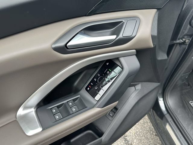 Used 2025 Audi Q5 Premium w/ Convenience Package AWD/4WD image 20