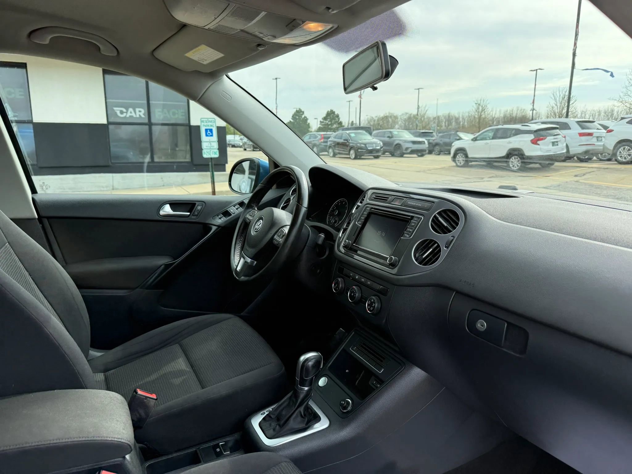 Used 2018 Volkswagen Tiguan Limited AWD/4WD image 24
