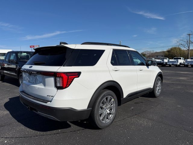 New 2026 Ford Explorer Active w/ Active Comfort Package AWD/4WD image 7